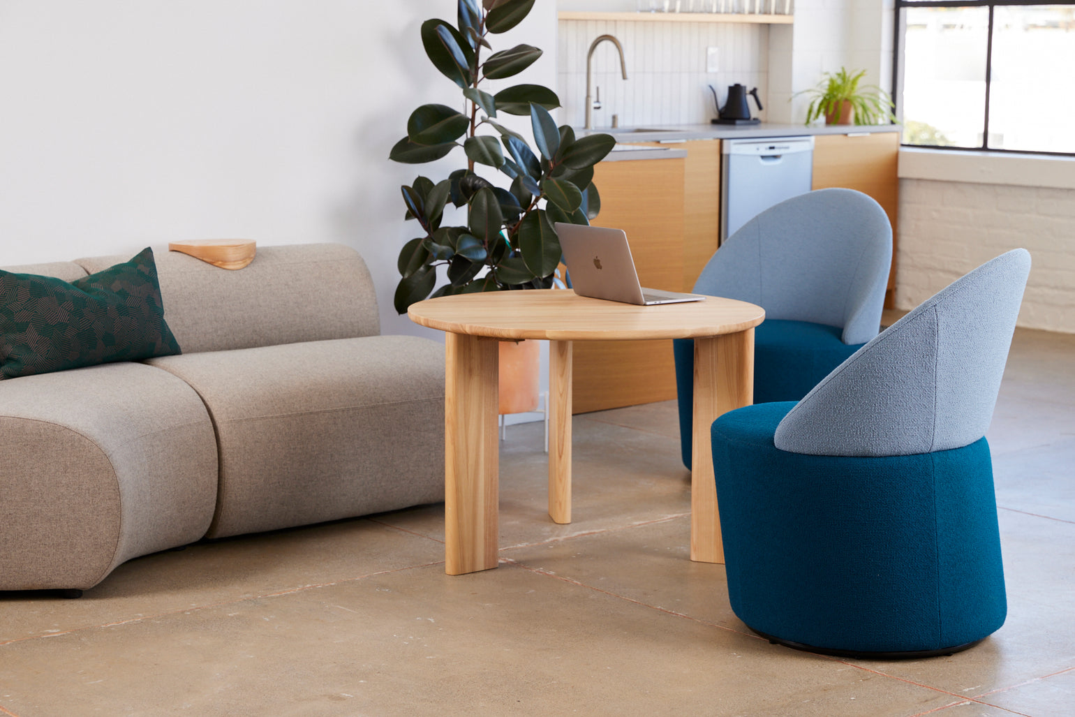 Lean Lounge – Corral Design